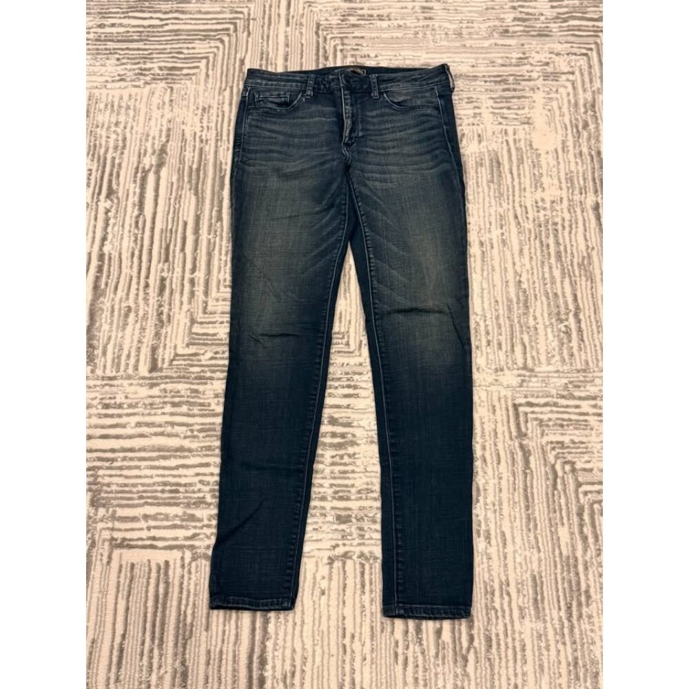 Abercrombie & Fitch women's 28" waist / 30" length Super Skinny Denim Jeans